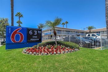Motel 6 Santa Ana