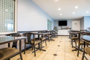 Hotel Quality Inn And Suites North/polaris