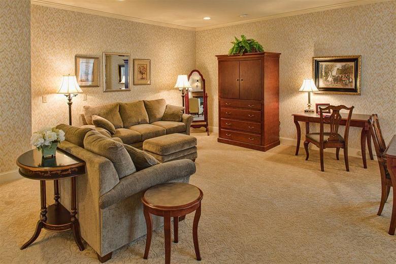 Hotel Fairhaven Village Inn