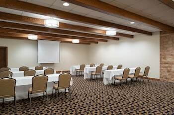 Hotel Toftrees Golf Resort And Conference Center
