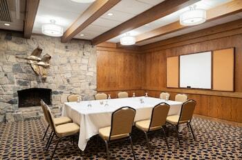 Hotel Toftrees Golf Resort And Conference Center