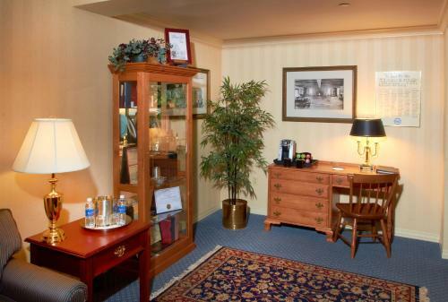 Hotel Nittany Lion Inn