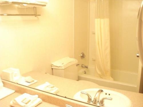 Hotel Americas Best Value Inn - Erie