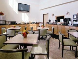Hotel Super 8 Bowling Green North