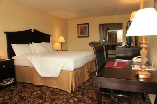 Hotel Plaza Inn Midland