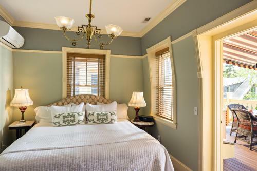 Hotel Brass Key Guesthouse