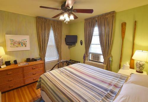 Bed & Breakfast The John Randall House