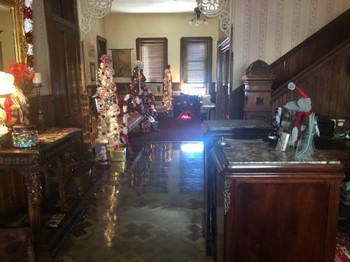 The Palace Hotel And Bath House Spa