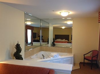 Hotel Home-towne Suites Columbus
