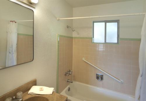 Hotel American Executive Inn