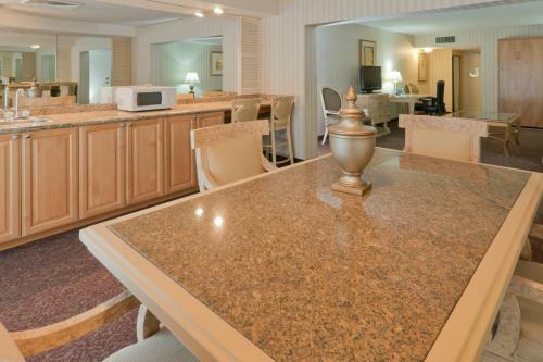 Crowne Plaza Hotel Mission Valley