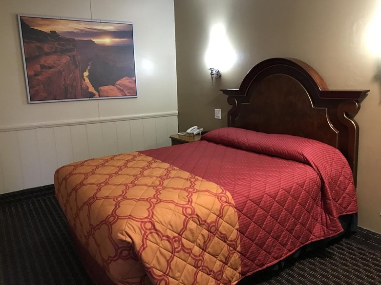 A Fisher�s Inn Motel
