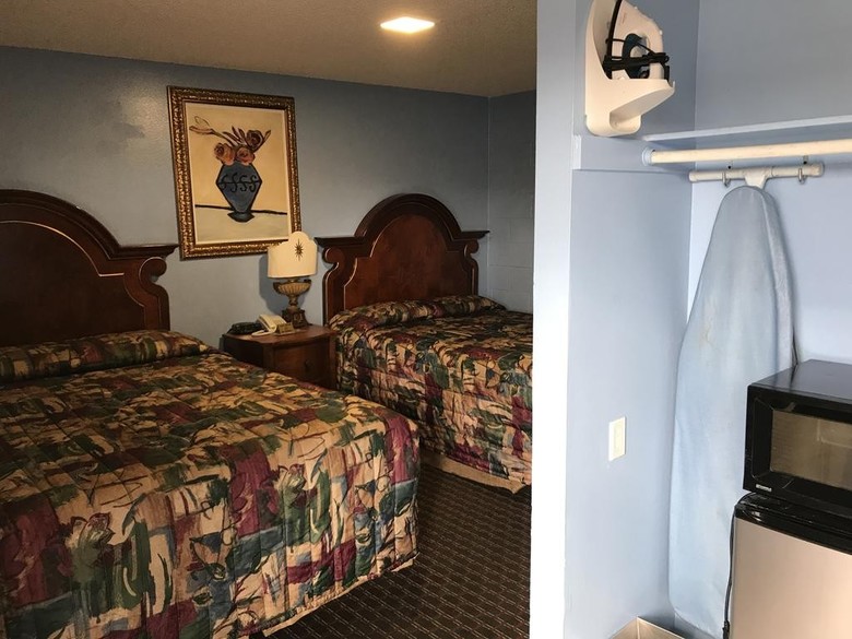 A Fisher�s Inn Motel