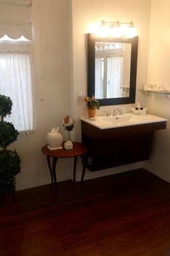 The Bed & Breakfast Inn At La Jolla