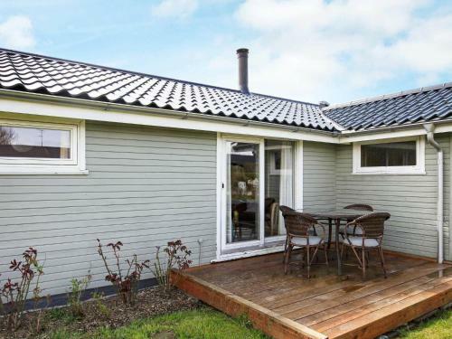 Two-bedroom Holiday Home In Bogense 1