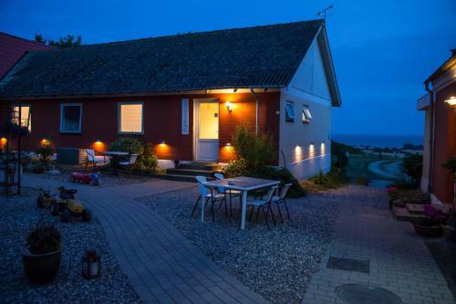 Posada Bakkegaard M�ns Klint