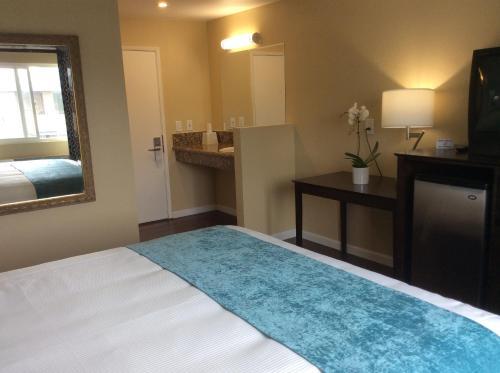 Motel Cabrillo Inn & Suites Airport
