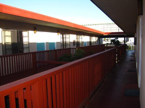 Motel Cabrillo Inn & Suites Airport