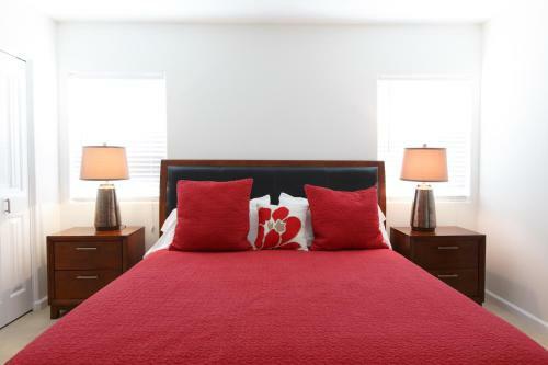 Convivial Stay Vacation Homes