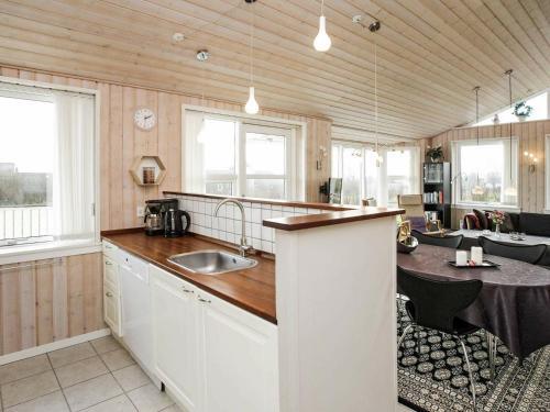 Holiday Home Avernak�vej