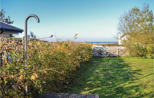 Three-bedroom Holiday Home In Dronningmolle