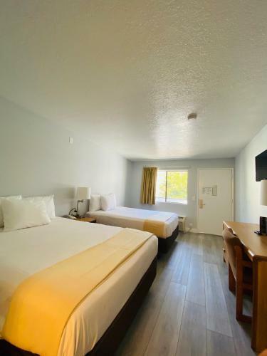 Ez 8 Motel Old Town