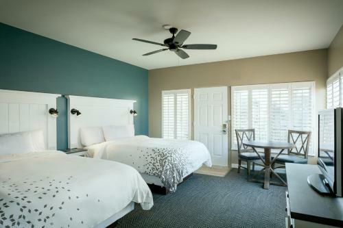 Hotel Pacific Shores Inn