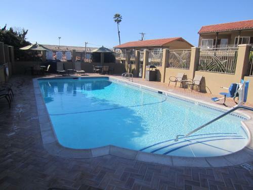 Hotel Pacific Shores Inn