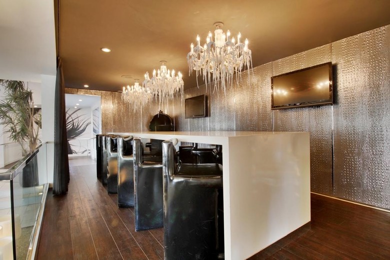 Hotel Serene, A Vegas Resort