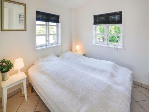 Eight-bedroom Holiday Home In Ebeltoft