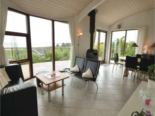 Four-bedroom Holiday Home In Ebeltoft
