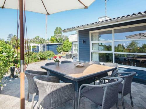 Holiday Home Ebeltoft Lii
