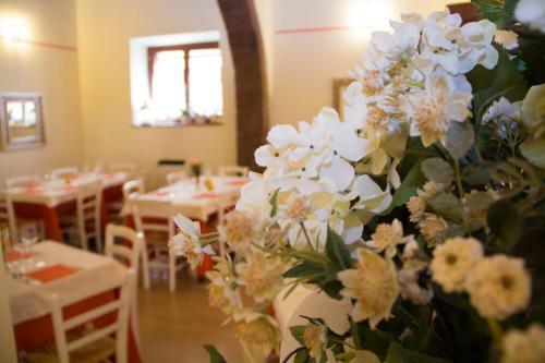 Hostal Il Borgo Ristorante Pizzeria Camere