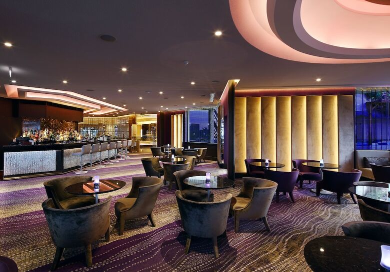 Four Seasons Hotel