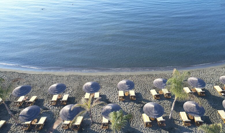 Four Seasons Hotel