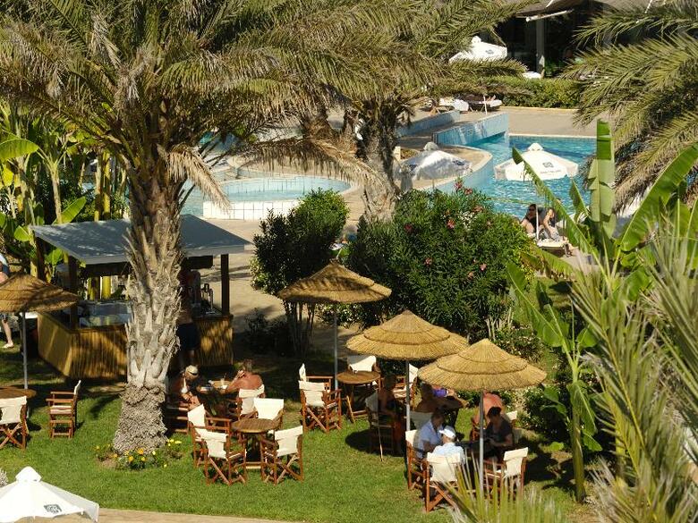Hotel Constantinou Bros Athena Beach