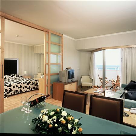 Hotel Crown Resorts Horizon