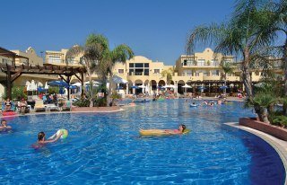 Apartamentos Pafian Park Holiday Village