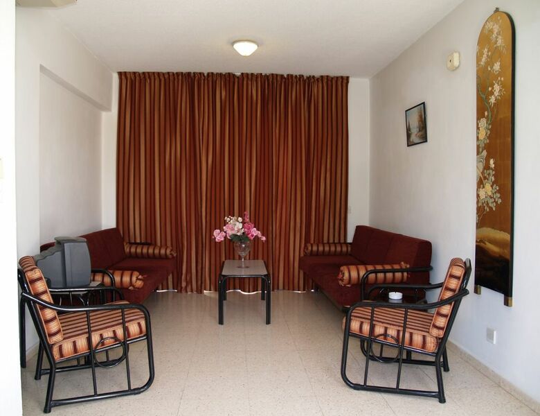 Hotel Paphiessa