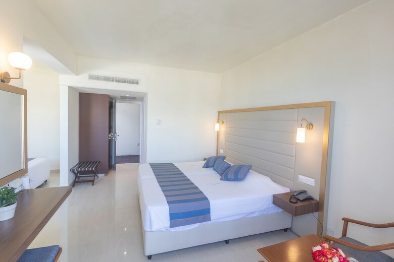 Hotel Iliada Beach(.)