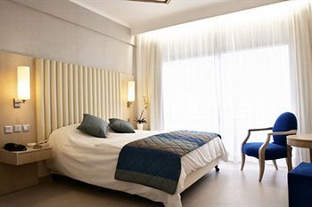 Hotel Vrissiana Beach(.)