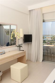 Hotel Vrissiana Beach(.)