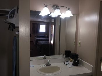 German Village Inn Motel