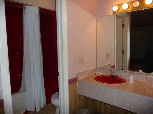 Red Rose Motel