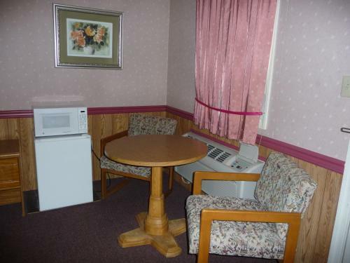 Red Rose Motel