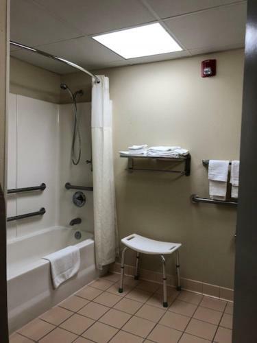 Hotel Inn At Clinton