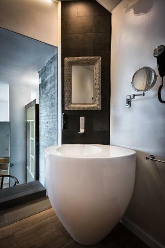 Teku Sardinia Boutique Hotel