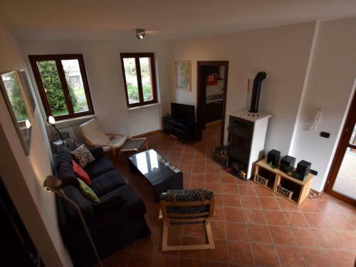Spacious Apartment In Belvedere Langhe With Terrace