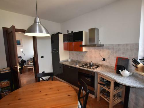 Spacious Apartment In Belvedere Langhe With Terrace