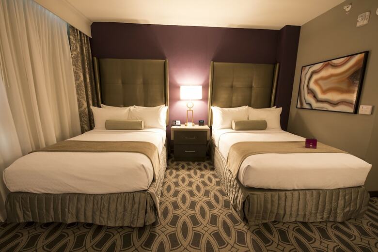 Crowne Plaza Saddle Brook, An Ihg Hotel